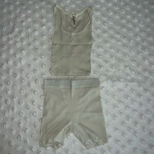 Skims Pajama sleep set top and bottom